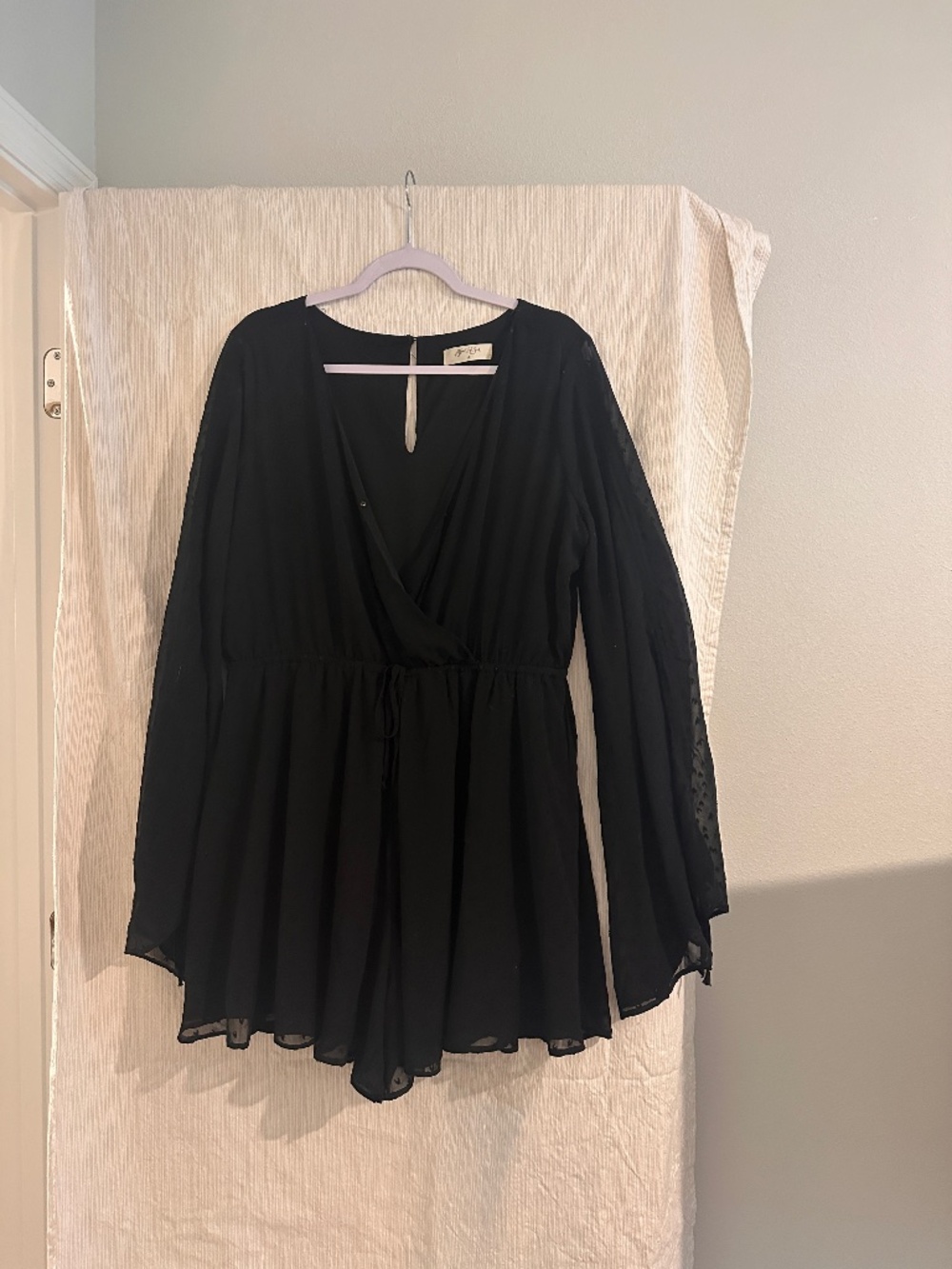 A Beautiful Soul Black Sheer Bell Sleeve Romper XL